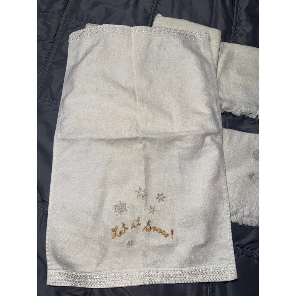 Vintage Christmas Hand Towel Set 5pc White Embroidered Angel Let It Snow Fringe